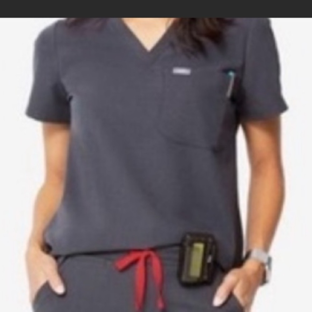 FIGS Charcoal Gray Scrub Top Size XS